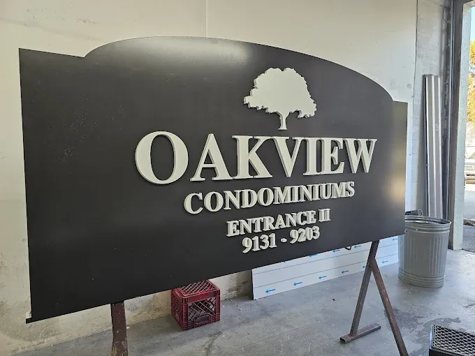 Oakview Condominiums entrance monument sign fabricated in the Spazio Design shop